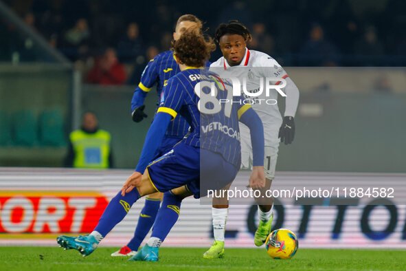 AC Milan's Samuel Chukwueze plays against Hellas Verona's Daniele Ghilardi during the Italian Serie A Enilive soccer championship football m...