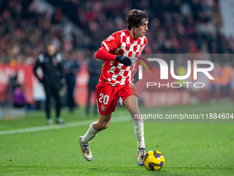 Bryan Gil of Girona FC is in action during the LaLiga EA Sports 2024-2025 match between Girona FC and Real Valladolid at Estadi Municipal Mo...