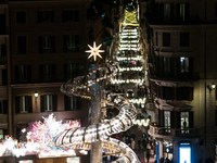 The last days of Christmas shopping occur in the streets of the historic center in Rome, Italy, on December 20, 2024. (