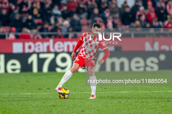 Arnau Martinez of Girona FC is in action during the LaLiga EA Sports 2024-2025 match between Girona FC and Real Valladolid at Estadi Municip...