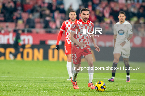 Ivan Martin of Girona FC plays during the LaLiga EA Sports 2024-2025 match between Girona FC and Real Valladolid at Estadi Municipal Montili...