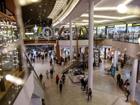 Shoppers make last minute shopping in Bonarka shopping mall ahead of Christmas Day on Saturday December 21, 2024. (