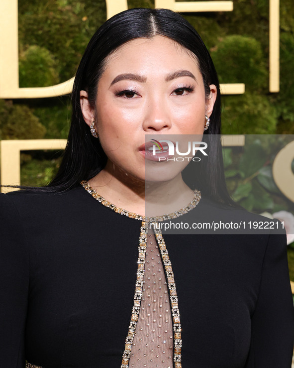 Awkwafina wearing Jenny Packham arrives at the 82nd Annual Golden Globe Awards held at The Beverly Hilton Hotel on January 5, 2025 in Beverl...