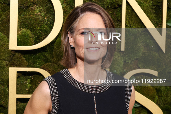 Jodie Foster arrives at the 82nd Annual Golden Globe Awards held at The Beverly Hilton Hotel on January 5, 2025 in Beverly Hills, Los Angele...