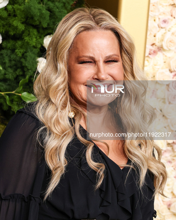 Jennifer Coolidge arrives at the 82nd Annual Golden Globe Awards held at The Beverly Hilton Hotel on January 5, 2025 in Beverly Hills, Los A...