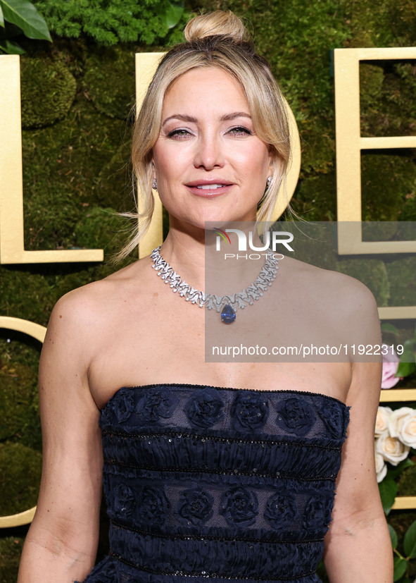 Kate Hudson wearing Carolina Herrera arrives at the 82nd Annual Golden Globe Awards held at The Beverly Hilton Hotel on January 5, 2025 in B...