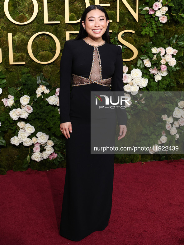 Awkwafina wearing Jenny Packham arrives at the 82nd Annual Golden Globe Awards held at The Beverly Hilton Hotel on January 5, 2025 in Beverl...