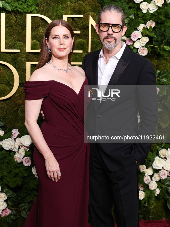 Amy Adams and husband Darren Le Gallo arrive at the 82nd Annual Golden Globe Awards held at The Beverly Hilton Hotel on January 5, 2025 in B...