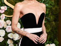 Zoe Kravitz wearing Saint Laurent arrives at the 82nd Annual Golden Globe Awards held at The Beverly Hilton Hotel on January 5, 2025 in Beve...