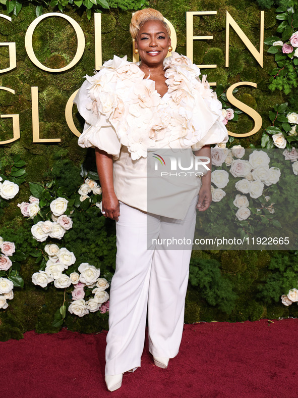 Aunjanue Ellis-Taylor arrives at the 82nd Annual Golden Globe Awards held at The Beverly Hilton Hotel on January 5, 2025 in Beverly Hills, L...