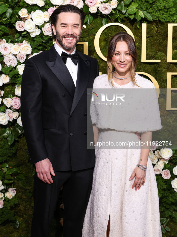 Tom Pelphrey and Kaley Cuoco arrive at the 82nd Annual Golden Globe Awards held at The Beverly Hilton Hotel on January 5, 2025 in Beverly Hi...