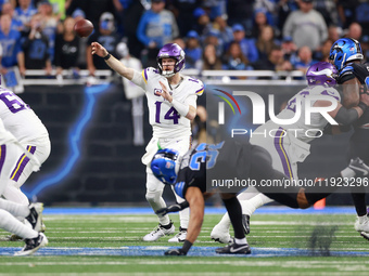 DETROIT,MICHIGAN-JANUARY 5:  Quarterback Sam Darnold (14) of the Minnesota Vikings throws the ball during a game between the Detroit Lions a...