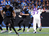 DETROIT,MICHIGAN-JANUARY 5:  Quarterback Jared Goff (16) of the Detroit Lions looks to pass the ball during a game between the Detroit Lions...