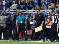 DETROIT,MICHIGAN-JANUARY 5:  Detroit Lions head coach Dan Campbell looks on from the sidelines during a game between the Detroit Lions and t...