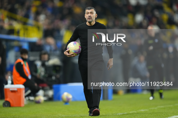 Sergio Conceiçao head coach of AC Milan reacts during the EA SPORTS FC SUPERCUP 24/25 final match between FC Internazionale and AC Milan at...