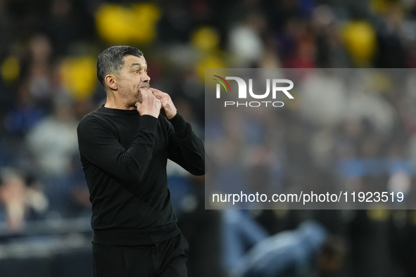 Sergio Conceiçao head coach of AC Milan reacts during the EA SPORTS FC SUPERCUP 24/25 final match between FC Internazionale and AC Milan at...