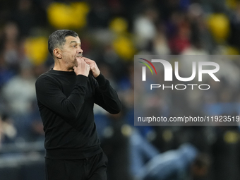 Sergio Conceiçao head coach of AC Milan reacts during the EA SPORTS FC SUPERCUP 24/25 final match between FC Internazionale and AC Milan at...