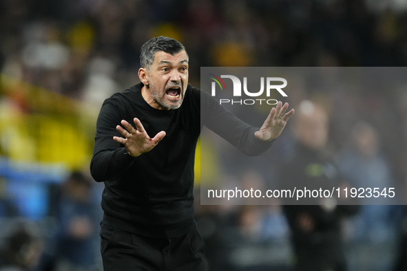 Sergio Conceiçao head coach of AC Milan reacts during the EA SPORTS FC SUPERCUP 24/25 final match between FC Internazionale and AC Milan at...