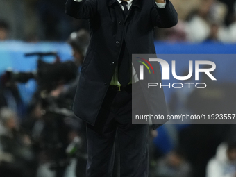 Simone Inzaghi head coach of Internazionale gives instructions during the EA SPORTS FC SUPERCUP 24/25 final match between FC Internazionale...