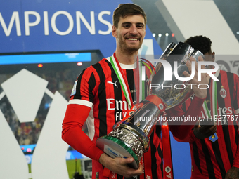 Matteo Gabbia centre-back of AC Milan and Italy celebrates with the trophy after winning the EA SPORTS FC SUPERCUP 24/25 final match between...