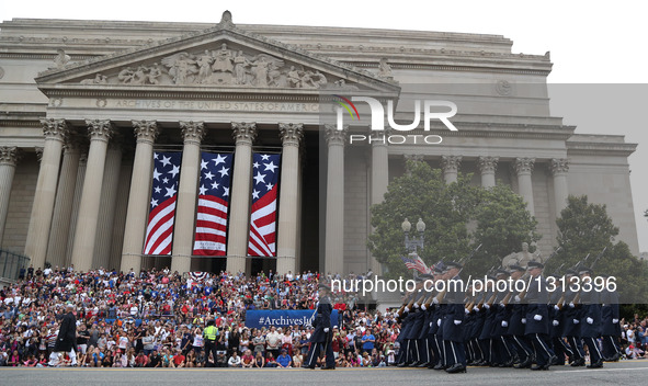 Members of U.S. honour guard take part in the Independence Day parade in Washington D.C., capital of the United States, July 4, 2016. The Un...