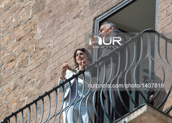 The mayor of Rome Virginia Raggi receives the A.S. Roma's president James Pallotta on september 14, 2016 