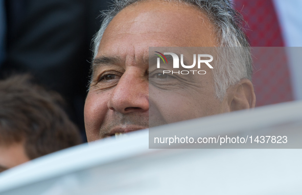 The mayor of Rome Virginia Raggi receives the A.S. Roma's president James Pallotta on september 14, 2016 