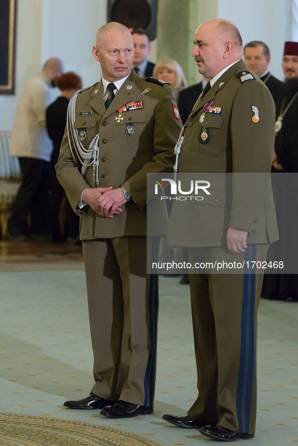 General Jaroslaw Mika (R) replacing General Miroslaw Rozanski (L) for the position of General Commander of the Armed Forces of the Republic...