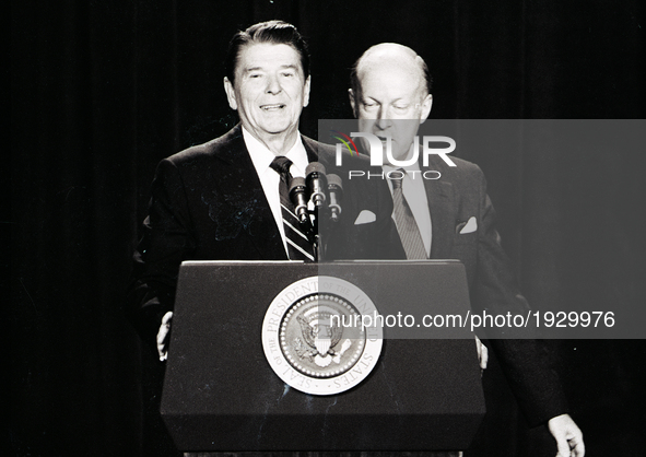 US President Ronald Reagan address a conference in Chicago at Economic Club of Chicago on September 1984.