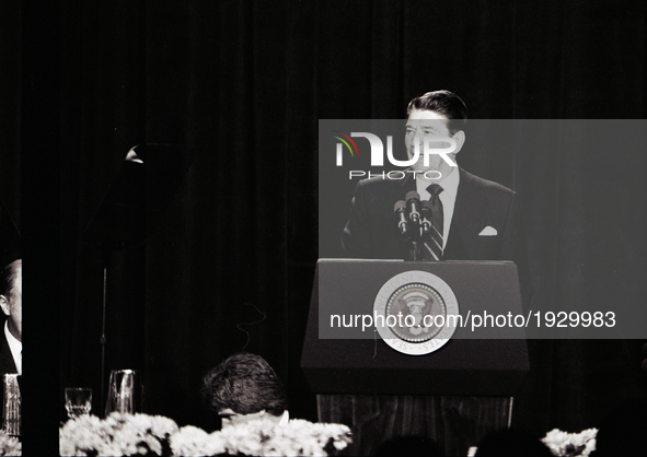 US President Ronald Reagan address a conference in Chicago at Economic Club of Chicago on September 1984.