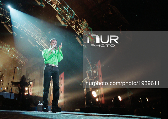 Enrique Iglesias performs at the Pond of Anaheim, CA, on May 24, 1997. 