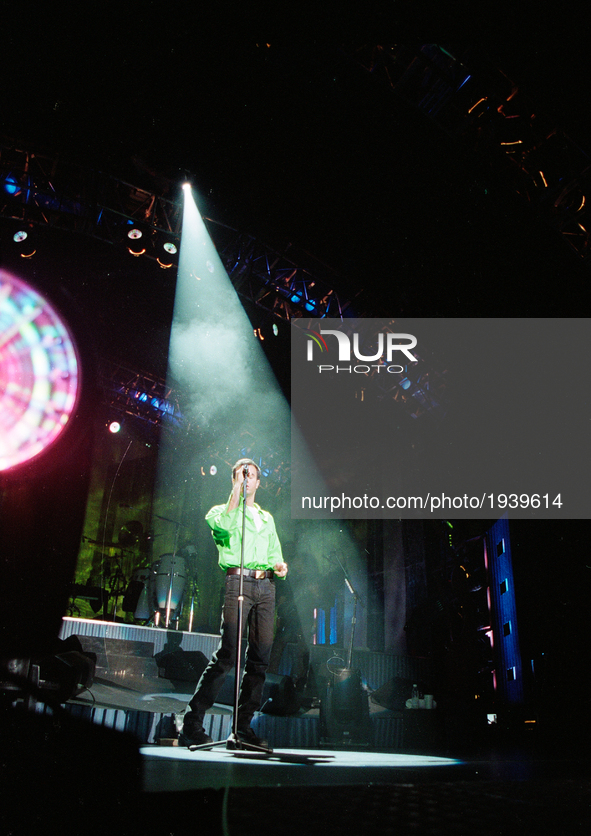 Enrique Iglesias performs at the Pond of Anaheim, CA, on May 24, 1997. 