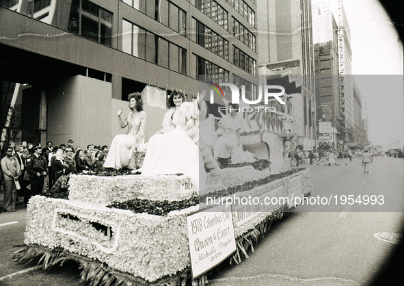 People attends Chicago Columbus Day in Chicago, on October 12, 1964. 