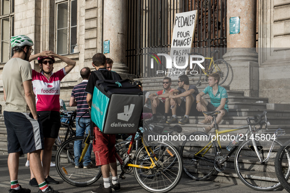 Demonstration of delivery driver of the Deliveroo company to request a better remuneration from the company to the biker in Lyon on August 2...