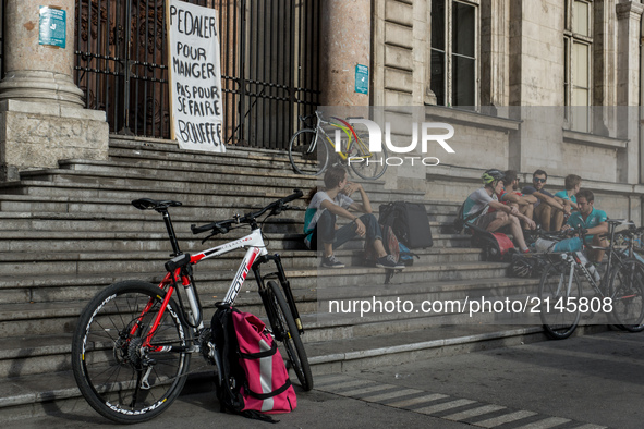 Demonstration of delivery driver of the Deliveroo company to request a better remuneration from the company to the biker in Lyon on August 2...