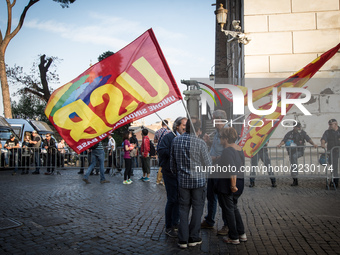 Demonstration of the Basic Trade Union (USB) in solidarity with the workers of Corpa srl, who occupied the scaffolding in Piazza Madonna di...