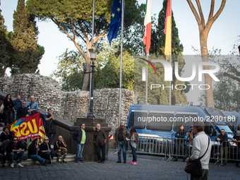 Demonstration of the Basic Trade Union (USB) in solidarity with the workers of Corpa srl, who occupied the scaffolding in Piazza Madonna di...