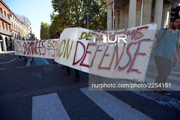 More than 15000 protesters took to the streets of Toulouse against the new Macron's reforms on the Work Code. It's a nation-wide action day...