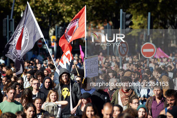 More than 15000 protesters took to the streets of Toulouse against the new Macron's reforms on the Work Code. It's a nation-wide action day...