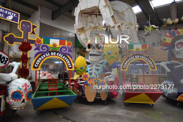 Workers of the 'Taller el Volador' made  the manufacture of skulls and catrinas that will be used for the Day of the Dead Parade inspired by...