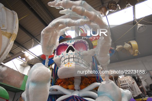 Workers of the 'Taller el Volador' made  the manufacture of skulls and catrinas that will be used for the Day of the Dead Parade inspired by...