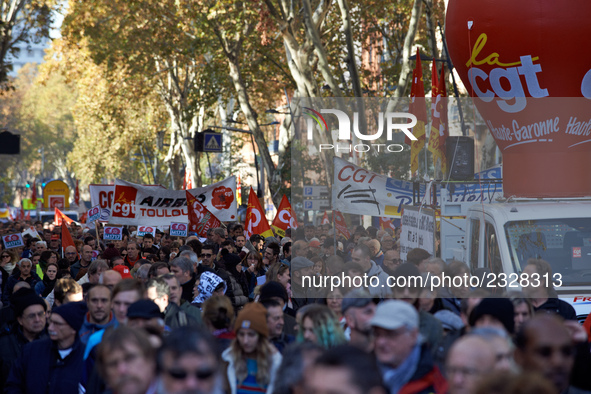 More than 4000 protesters took to the streets of Toulouse against the new Macron's reforms on the Work Code and for better protections for w...