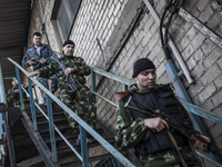 The training of the pro-Russian paramilitary in the SBU occupied building  (