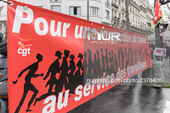 Demonstration of labour inspectors in front of the Ministry of Health and Social Affairs for the respect of trade union freedoms at the labo...