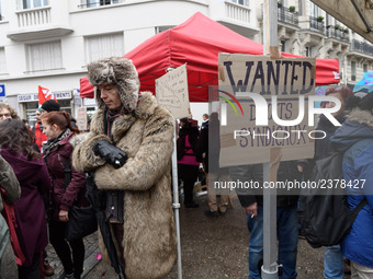 Demonstration of labour inspectors in front of the Ministry of Health and Social Affairs for the respect of trade union freedoms at the labo...