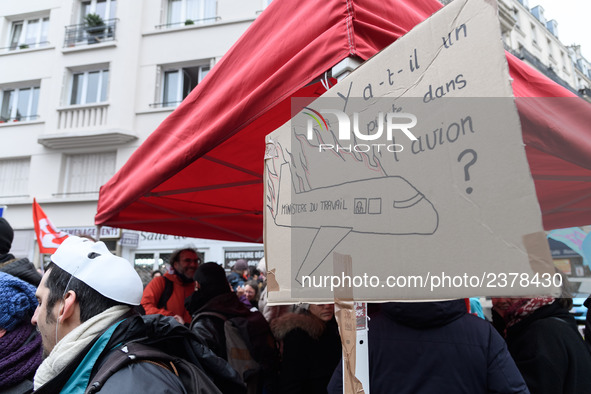 Demonstration of labour inspectors in front of the Ministry of Health and Social Affairs for the respect of trade union freedoms at the labo...