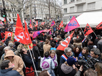 Demonstration of labour inspectors in front of the Ministry of Health and Social Affairs for the respect of trade union freedoms at the labo...