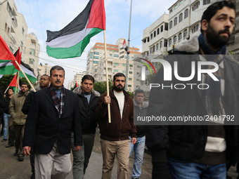 A march in support of the rights of Palestinian employees, hired by the former Hamas government in Gaza, demanding their rights and integrat...