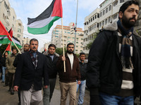 A march in support of the rights of Palestinian employees, hired by the former Hamas government in Gaza, demanding their rights and integrat...