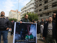 A march in support of the rights of Palestinian employees, hired by the former Hamas government in Gaza, demanding their rights and integrat...